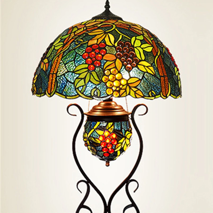 Tiffany Table Lamp American Classical Handmade Living Room Table Lamp Stained Glass Lamp (WH-TTB-07)