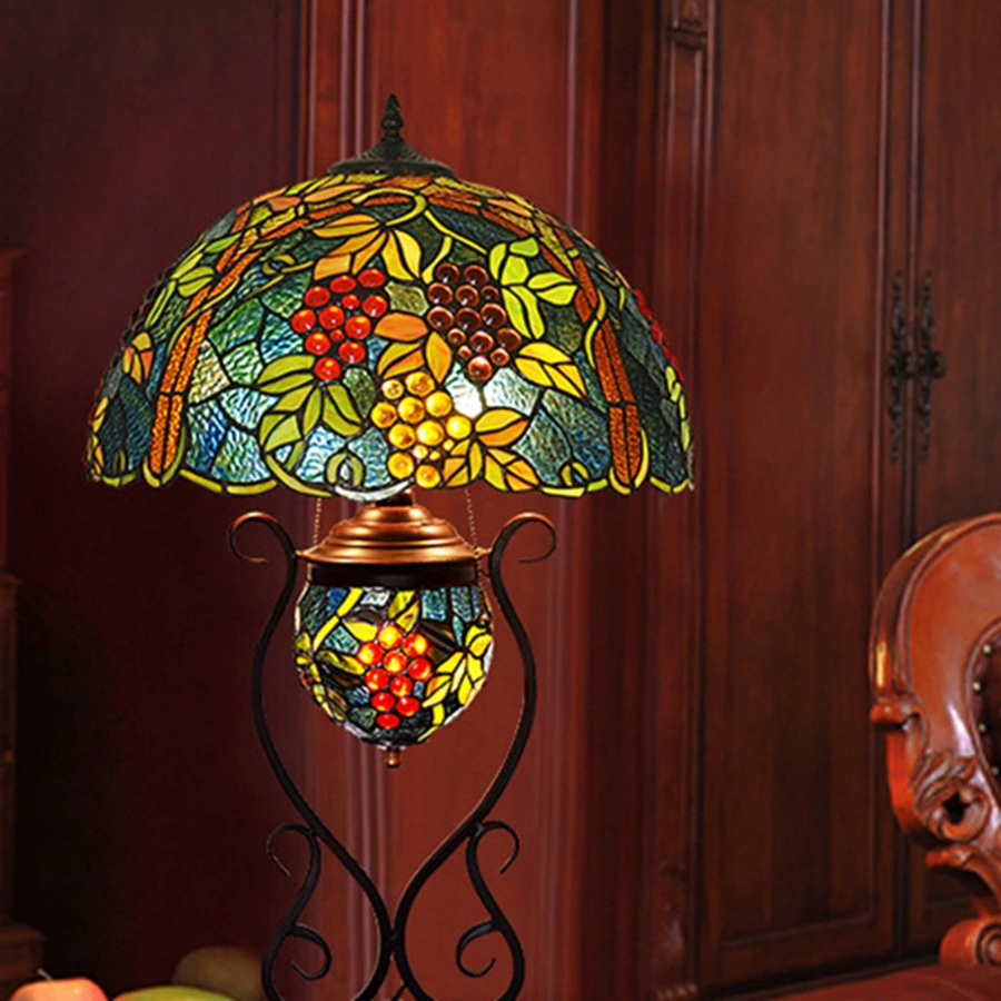 Tiffany Table Lamp American Classical Handmade Living Room Table Lamp Stained Glass Lamp (WH-TTB-07)