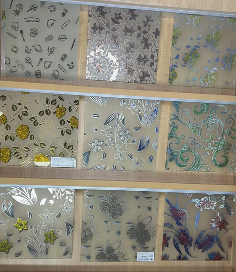 1220*1830、1650*2140、1650*2440、1830**2440mm チタンコーティングされたアイスフラワー酸エッチング/ステンド/つや消しサンドブラスト/アート装飾ガラス、ドア、装飾用